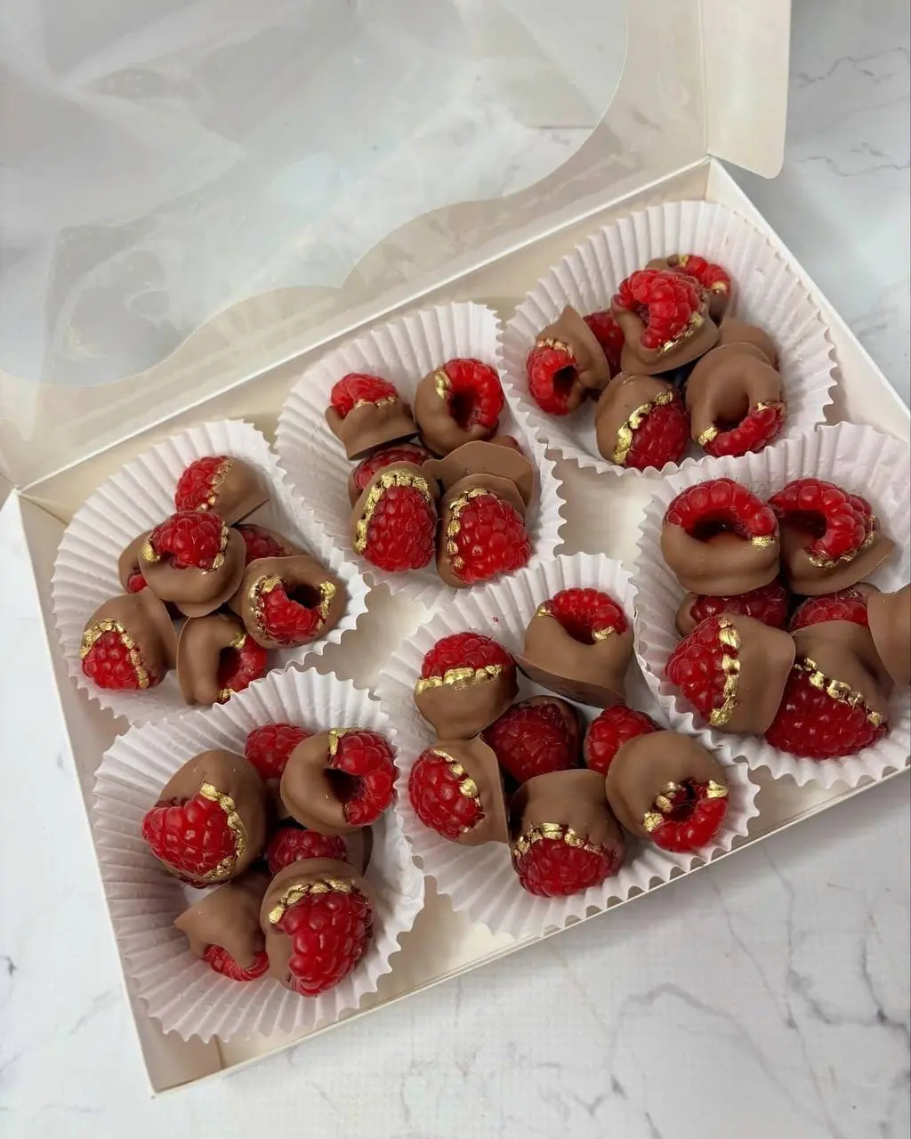 Paket Hadiah Premium